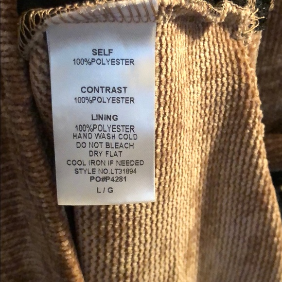 🔥SALE🔥Stunning Mocha Top - Picture 7 of 8